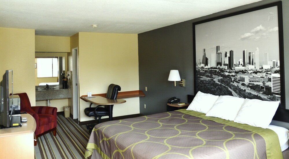 SureStay Hotel by Best Western Spring North Houston - photo 4