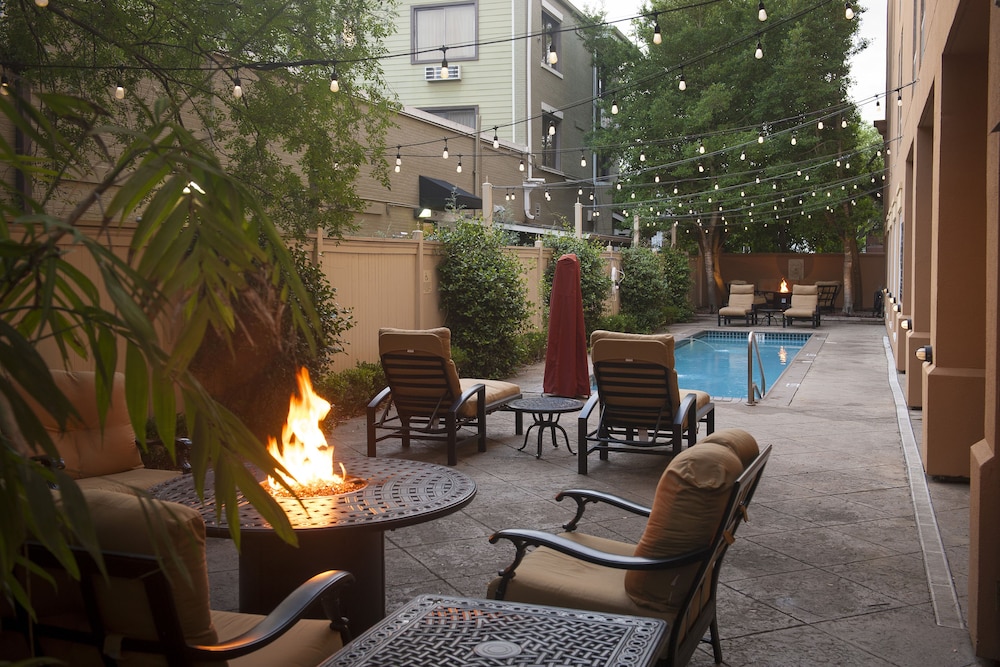 Hampton Inn New Orleans St. Charles Ave. Garden District - photo 44