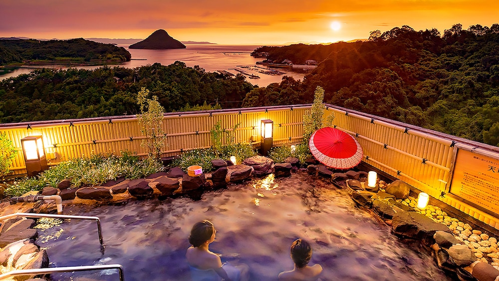 Ooedo Onsen Monogatari Amakusa Hotel Kameya — Kamiamakusa