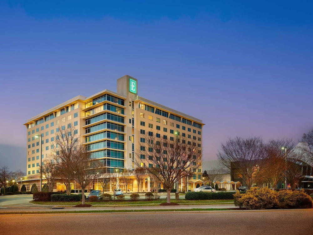 Embassy Suites by Hilton Hampton Convention Center - featured photo