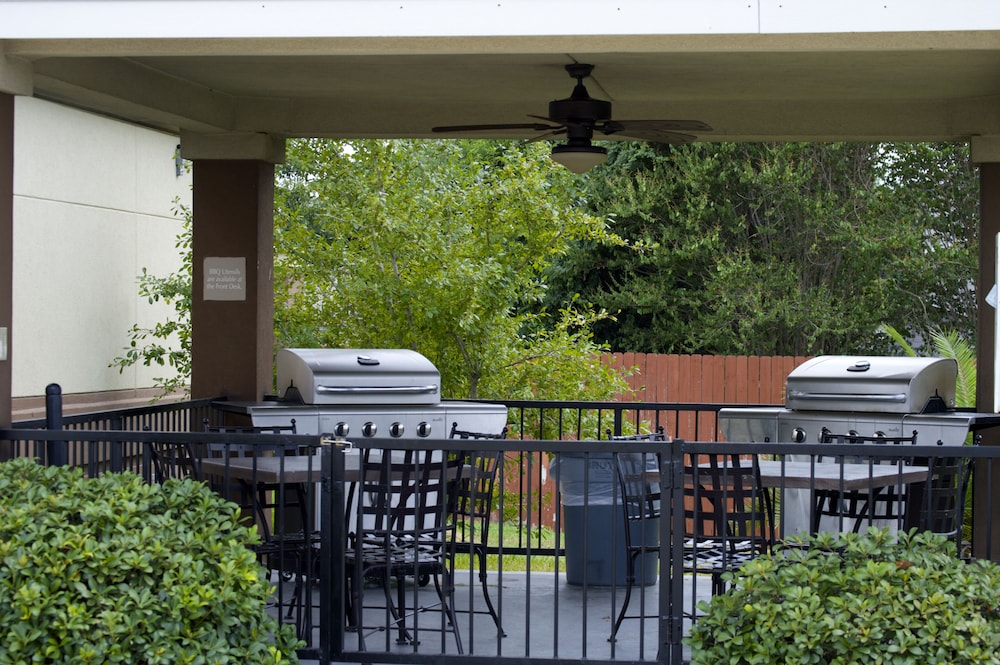 Candlewood Suites Victoria By Ihg - photo 20