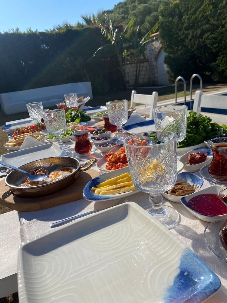 Casa Tuana Alaçati — 4-Star Luxury Hotel in Izmir, Turkey