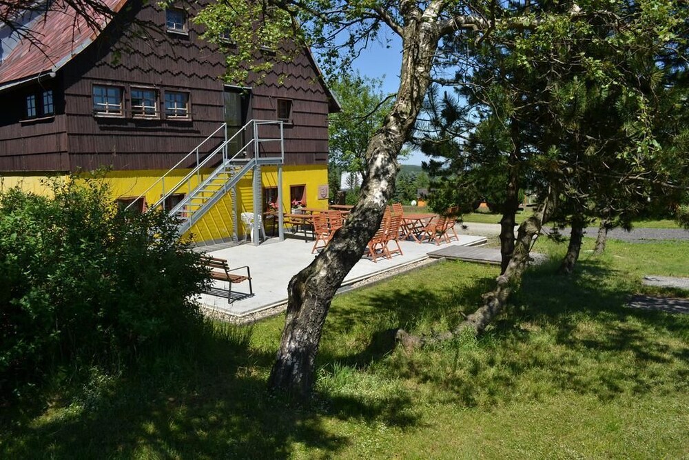 Klügelhütte - carbon neutral hotel in Altenberg