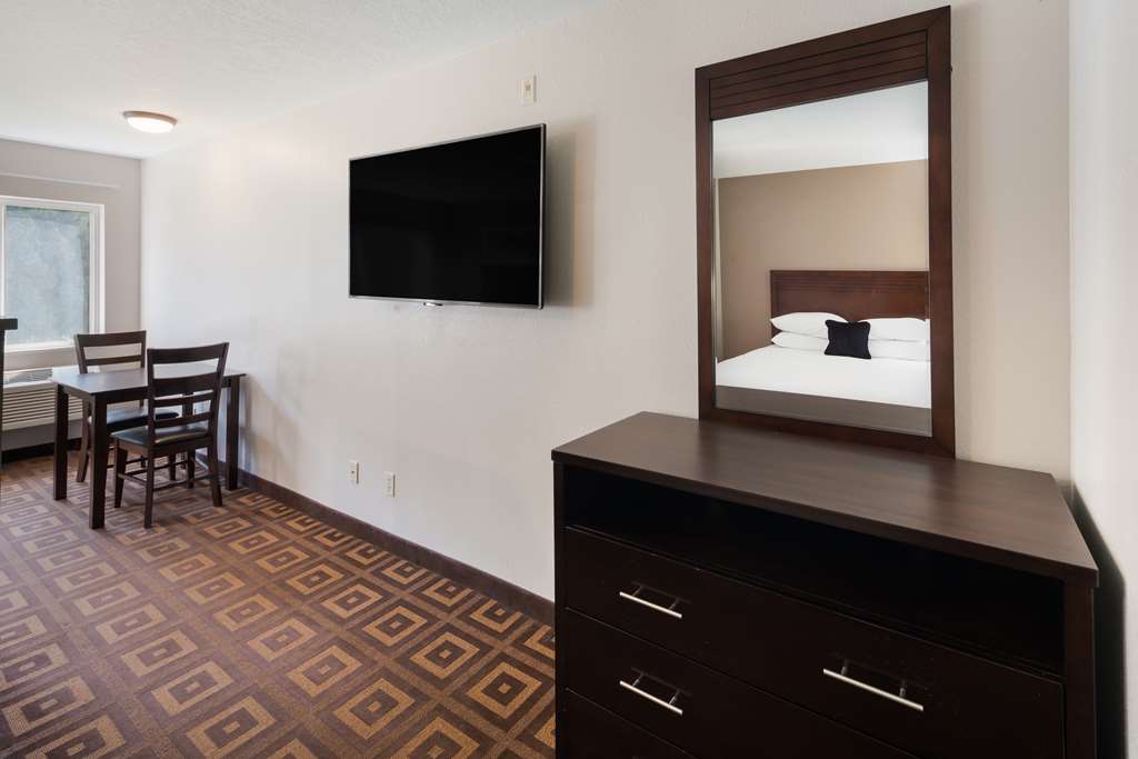 Quality Inn & Suites Kennewick Tri Cities - photo 29