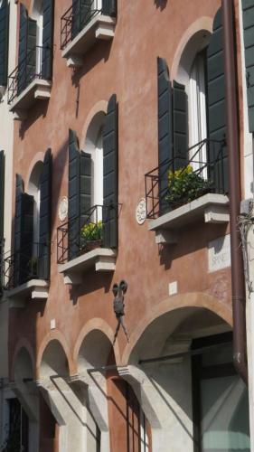 B&B San Leonardo — 4-Star Luxury Hotel in Treviso, Italy