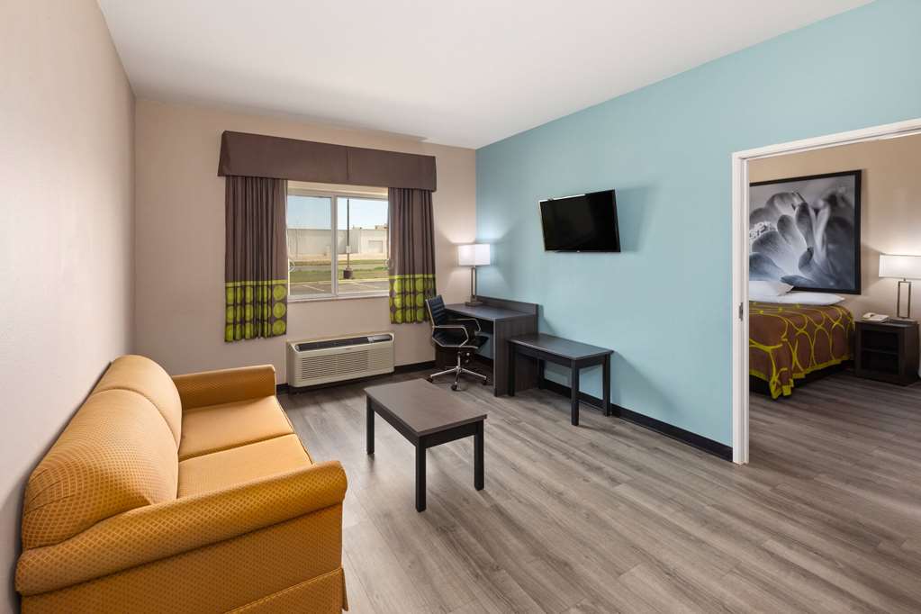 Super 8 by Wyndham Lubbock West - photo 32