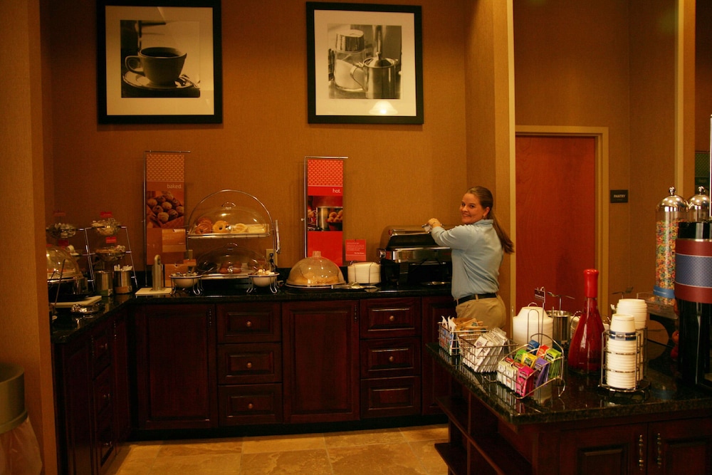 Hampton Inn Vidalia - photo 31