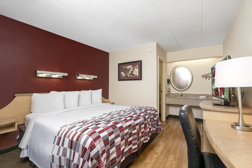 Red Roof Inn Louisville Expo Airport - featured photo