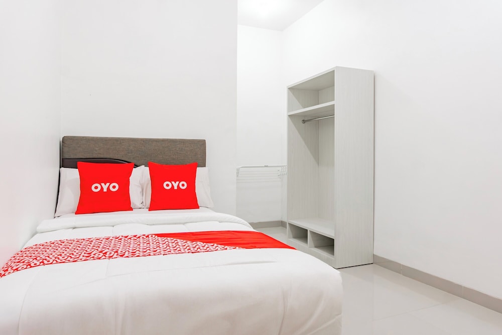 Hotel O Penginapan Kertajaya Syariah — hotel in Kotabumi