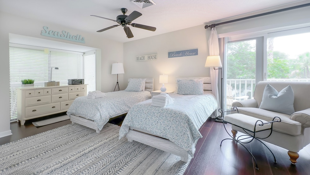 744 Schooner Court at The Sea Pines Resort - photo 3