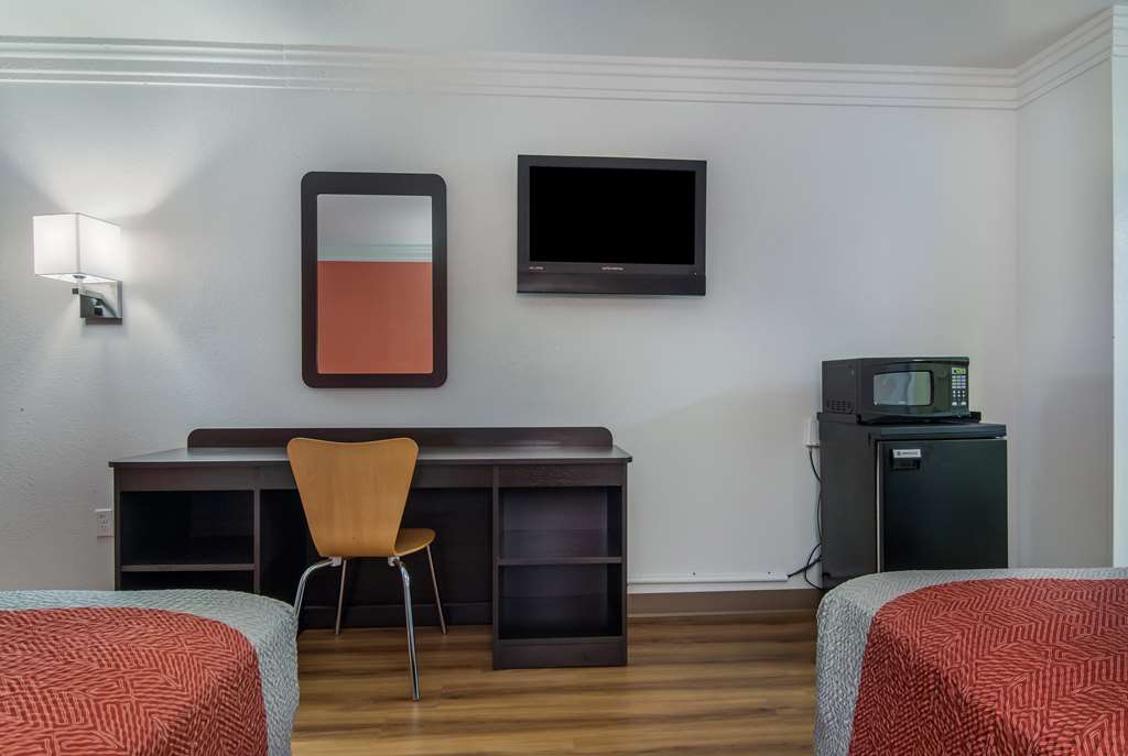 Motel 6 Marshall TX - photo 12