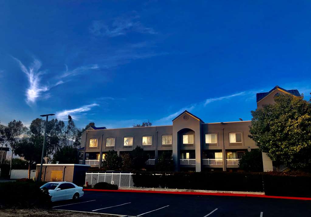 SureStay Hotel by Best Western Ontario Airport - photo 21