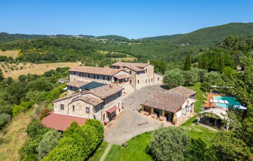 Proust — 4-Star Luxury Hotel in Canonica, Italy