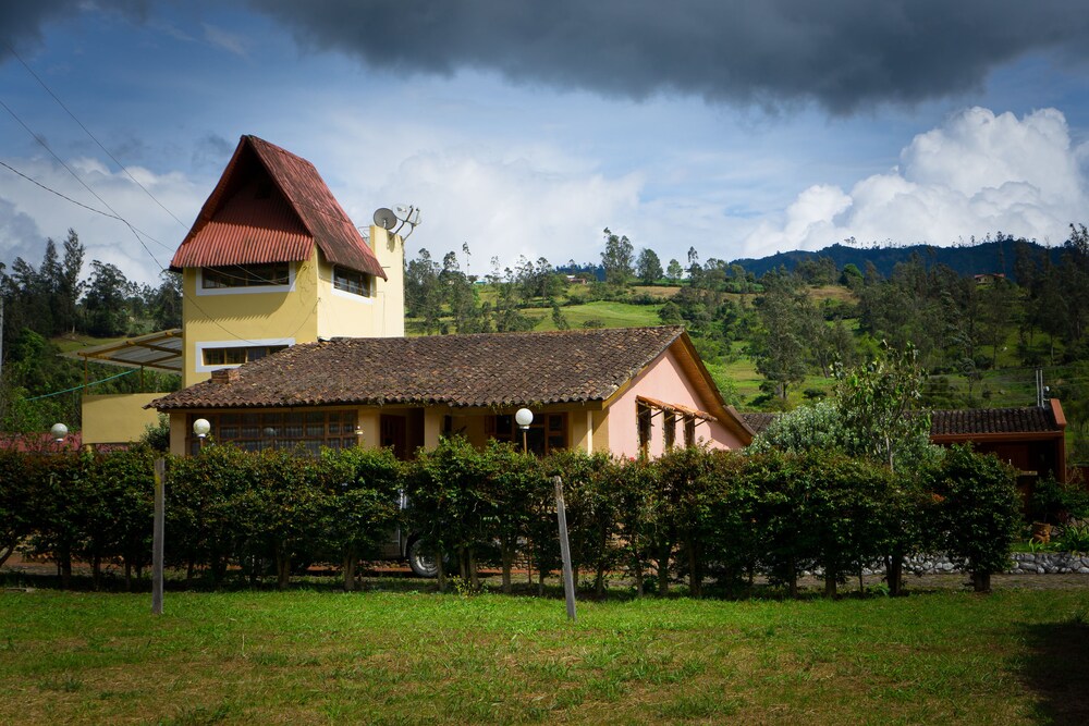 Buganvilla in Boyaca, Colombia