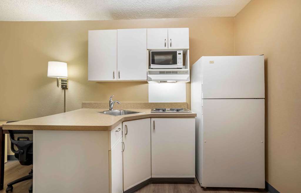 Extended Stay America Select Suites Jackson North - photo 17