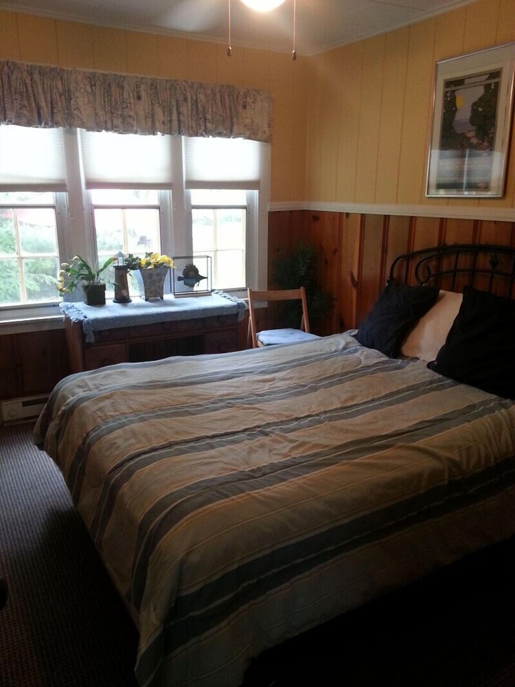 Fire Fly Resort in Chicago, United States