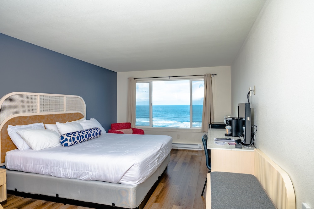 Seagull Beachfront Inn - photo 25