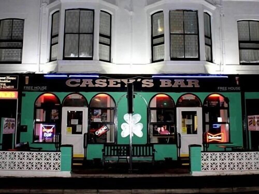 Caseys Irish Hotel Blackpool - carbon neutral hotel in Blackpool