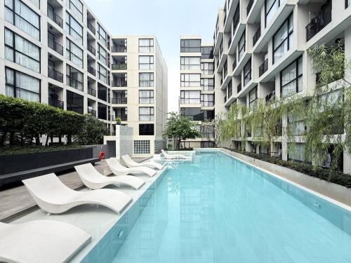 Serene Tropical 1BR Ultra Fast Wifi Sathorn