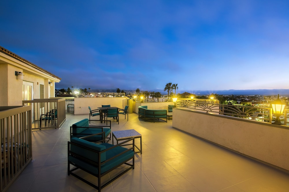 Hampton Inn & Suites Hermosa Beach - photo 58