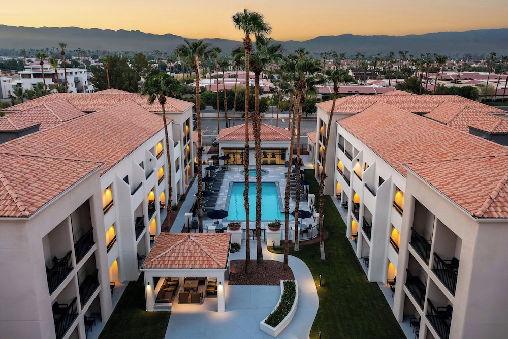 Courtyard By Marriott Palm Springs - photo 38