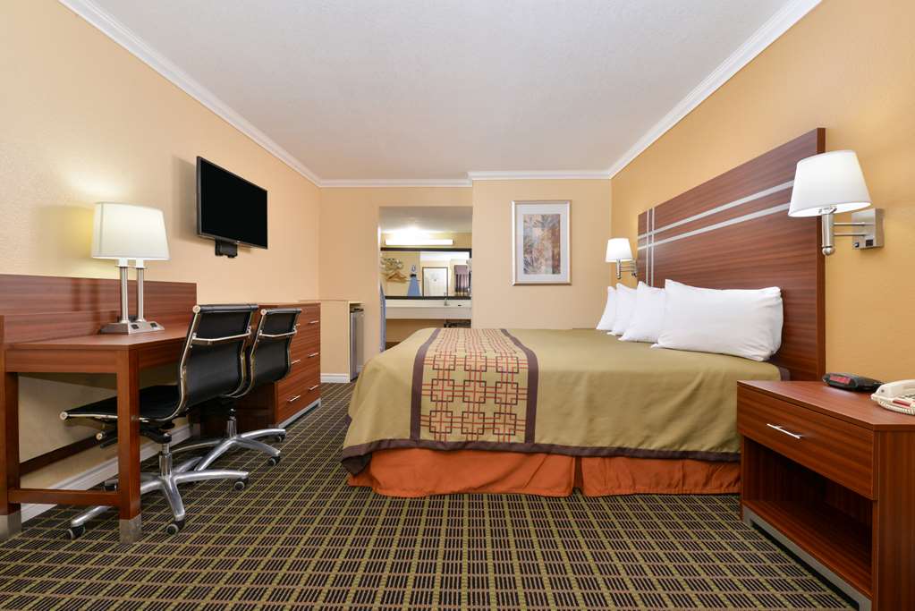Americas Best Value Inn Azusa Pasadena - photo 5