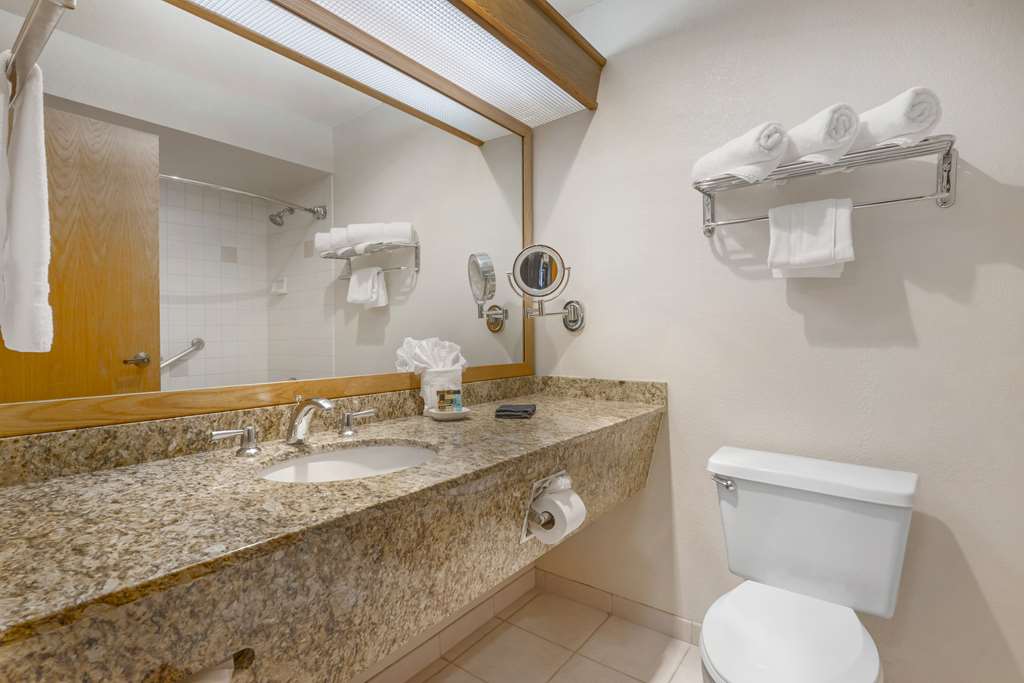 Best Western Plus Mill Creek Inn - photo 30