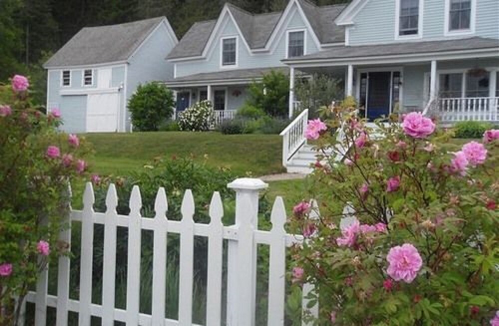 Elsa’s Inn on the Harbor in Gouldsboro, United States