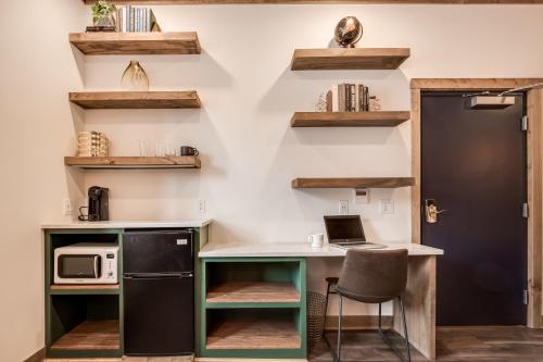 The Port of Prescott Boutique Hotel - photo 36