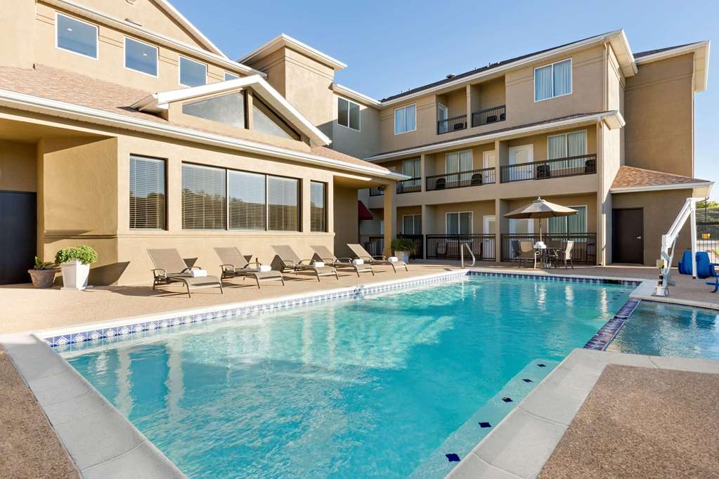 Country Inn & Suites by Radisson Fort Worth West l 30 NAS JRB - photo 11
