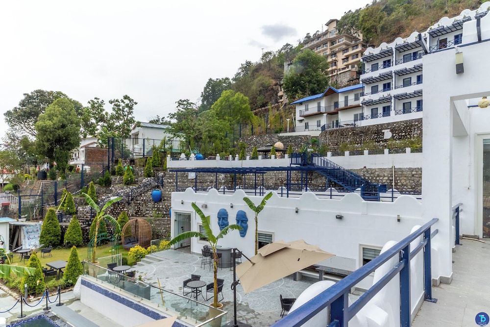 Terra Bliss Lake Bhimtal Resort And Spa