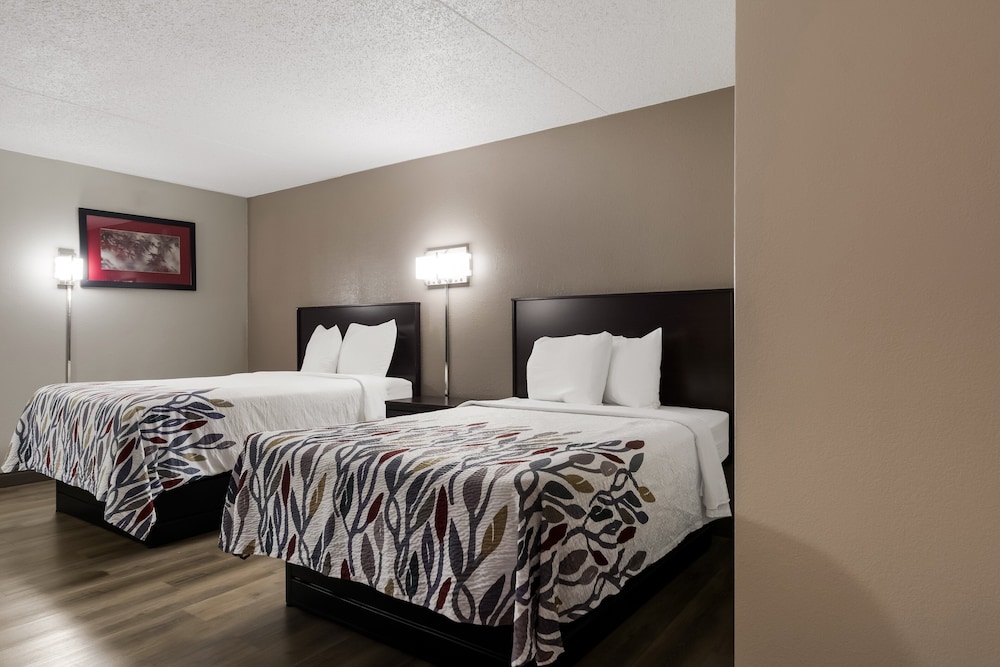 Red Roof Inn Hartford New Britain - photo 16