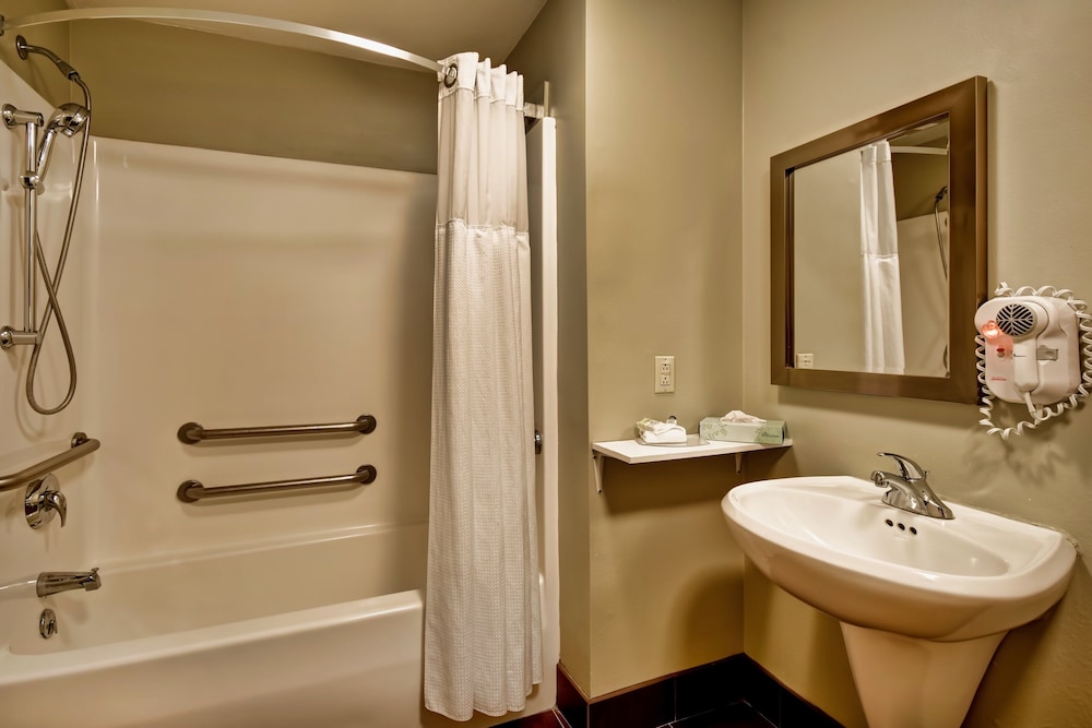 Staybridge Suites Madison East by IHG - photo 19