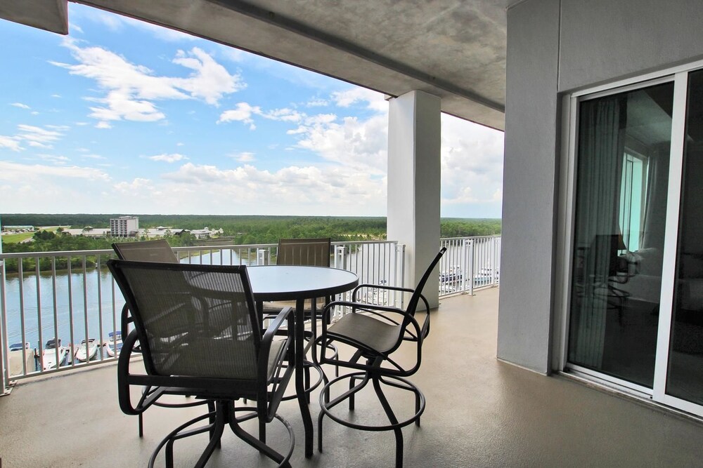 Wharf 914 2 Br condo — 4-Star Luxury Hotel in Orange Beach, United States