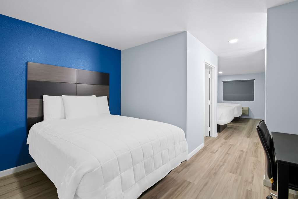 Americas Best Value Inn Gonzales - photo 20