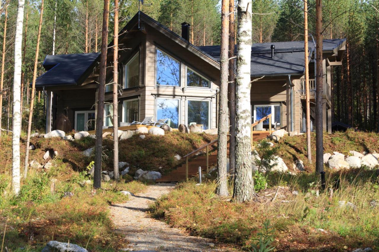 Villa Tukkilahti 4 — 4-Star Luxury Hotel in Savonranta, Finland