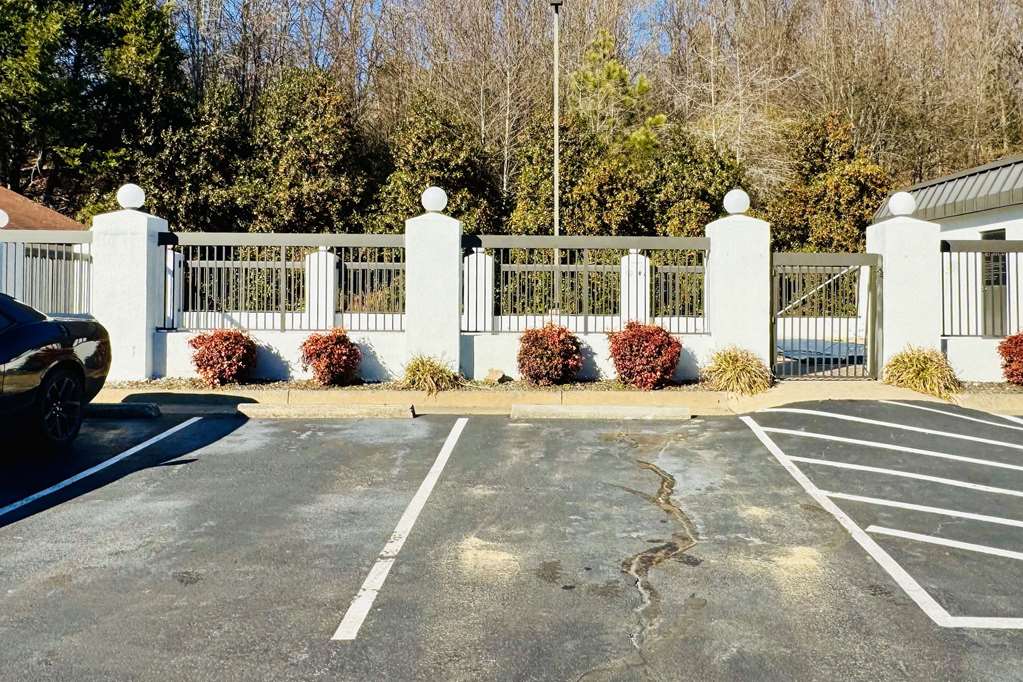 Quality Inn Danville University Area - photo 60