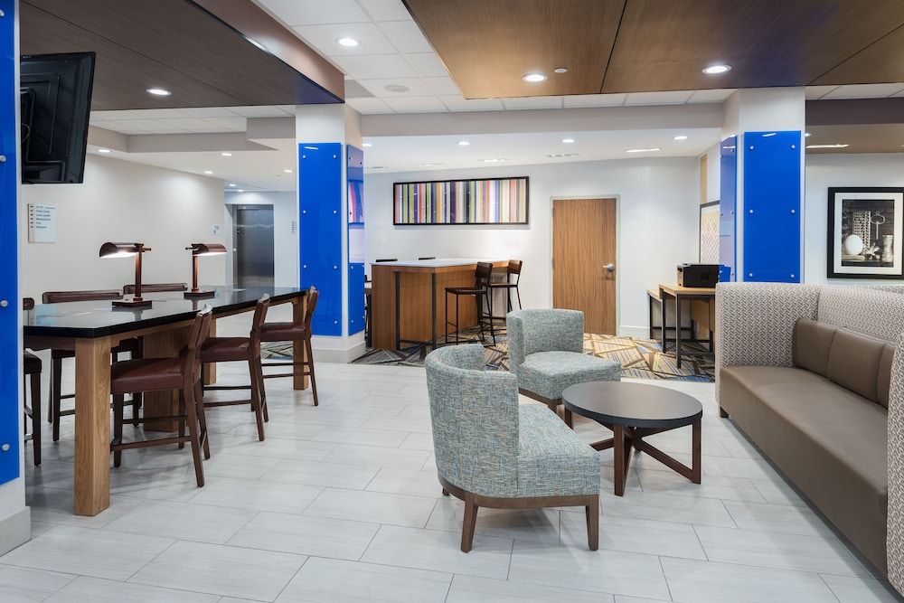 Holiday Inn Express & Suites Sugar Land SE Missouri City by IHG - photo 33
