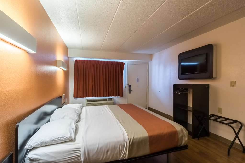 Motel 6 Crawfordsville IN - photo 6