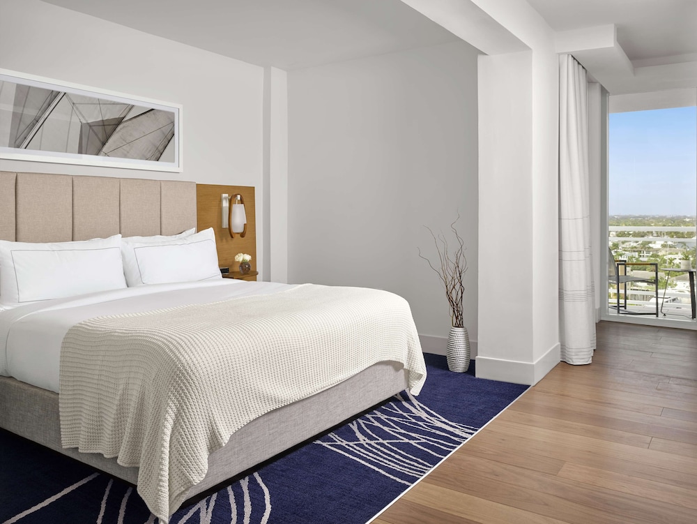 Hilton Fort Lauderdale Marina - photo 4