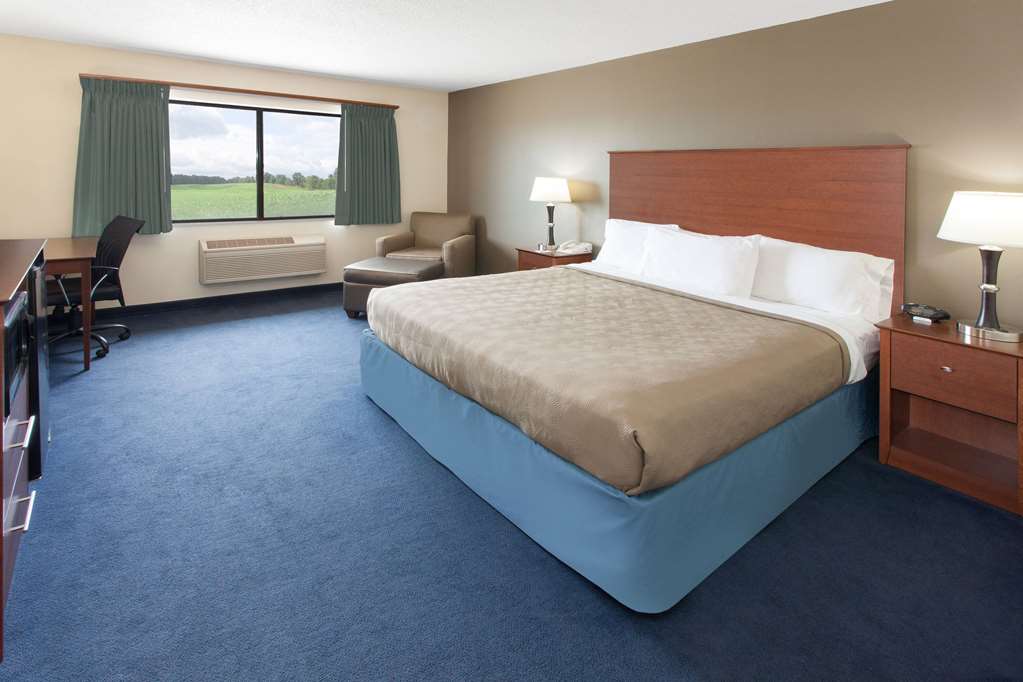 AmericInn by Wyndham Webster City - photo 8