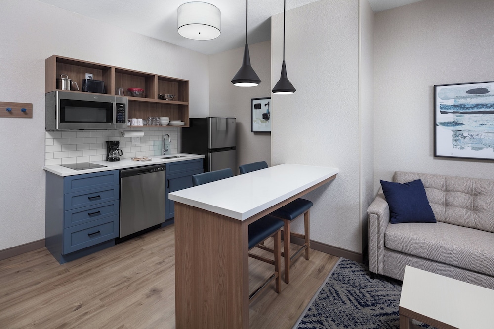 Candlewood Suites St Robert by IHG - photo 11