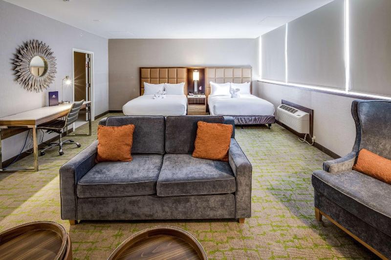 DoubleTree by Hilton Huntington - photo 25