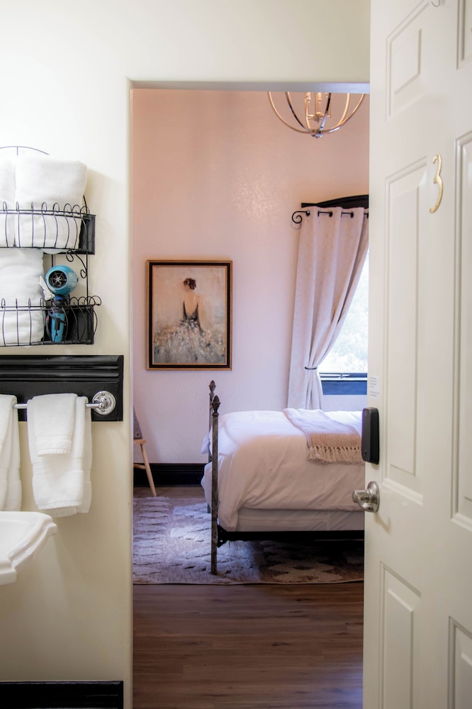 The Block Hotel Bisbee - photo 8