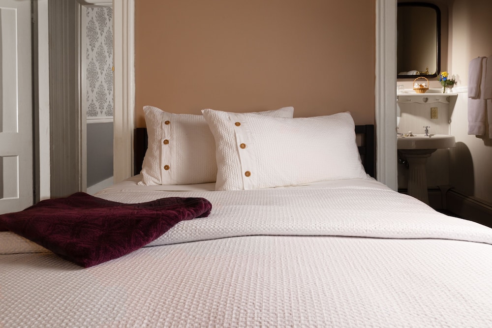 Rosemont Inn Bed & Breakfast - photo 4