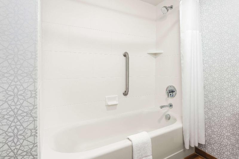 Hampton Inn Bellingham Airport - photo 55