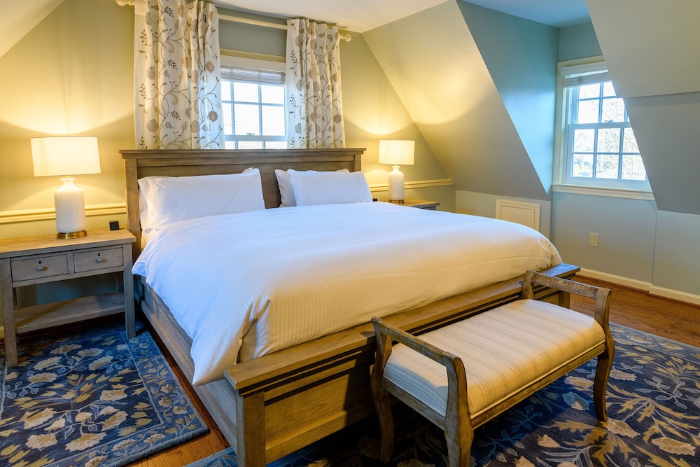 The Red Fox Inn & Tavern - photo 29