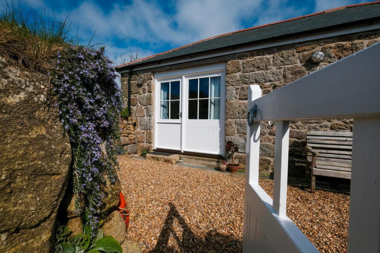 Gwennel Barn - last minute hotel in Penzance