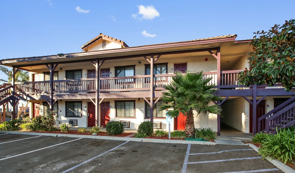 Red Roof Inn Lompoc - photo 4
