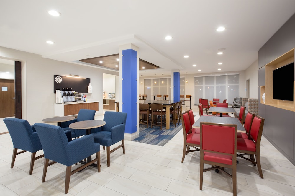 Holiday Inn Express & Suites Amarillo by IHG - photo 25